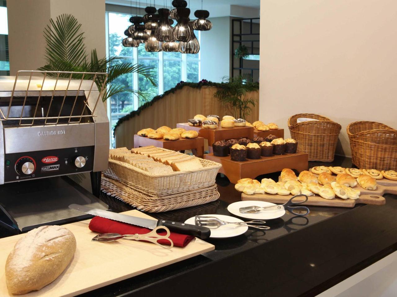 Swiss-Belresidences Kalibata Jakarta Buitenkant foto